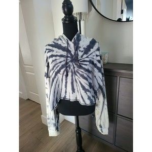 Aeropostale Woman's Cropped Gray and white Tie Dye Hoodie Size: XL